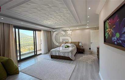 Bornova Atatürk Mah. Homeros Vadisi Manzaralı 7+1 Satılık Villa