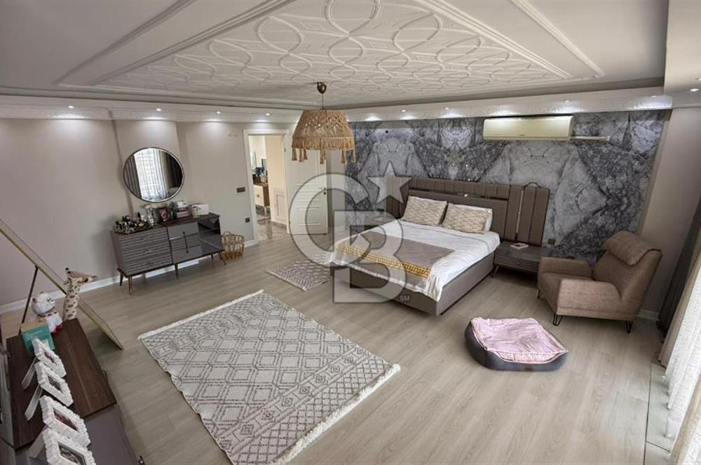 Bornova Atatürk Mah. Homeros Vadisi Manzaralı 7+1 Satılık Villa