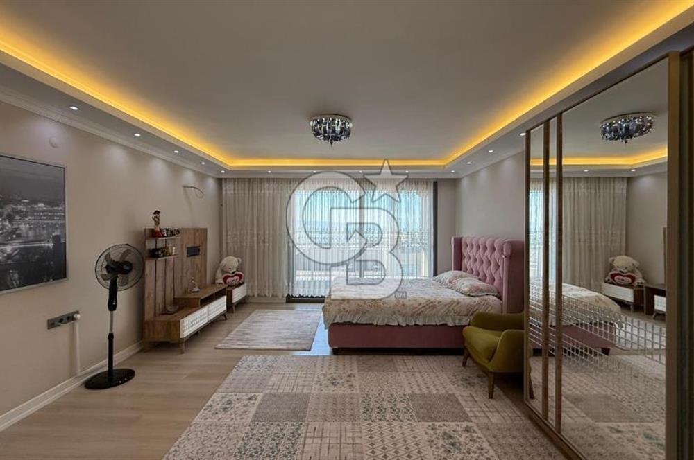 Bornova Atatürk Mah. Homeros Vadisi Manzaralı 7+1 Satılık Villa