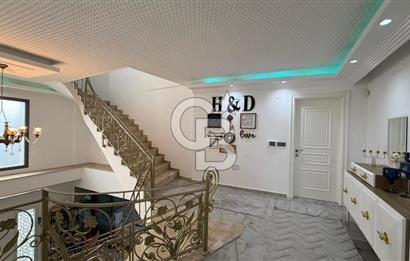 Bornova Atatürk Mah. Homeros Vadisi Manzaralı 7+1 Satılık Villa