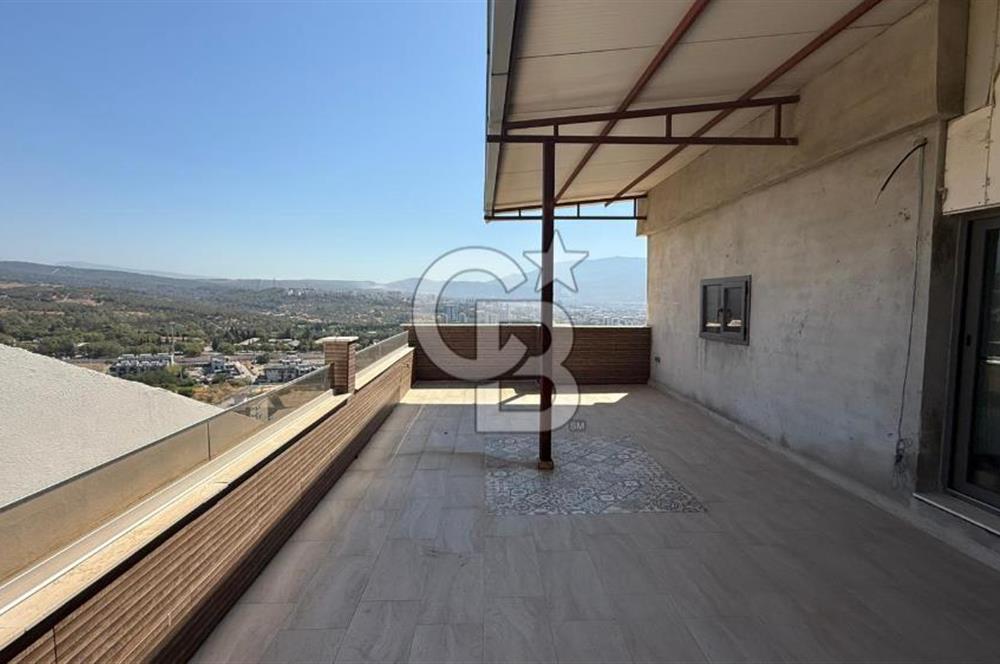 Bornova Atatürk Mah. Homeros Vadisi Manzaralı 7+1 Satılık Villa