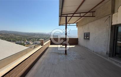 Bornova Atatürk Mah. Homeros Vadisi Manzaralı 7+1 Satılık Villa