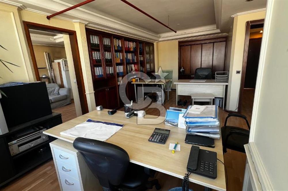 Kadıköy Yazıcıoğlu İş Hanında Ofis