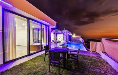 CB GİZ'DEN KAŞ ÜZÜMLÜ'DE SATILIK 3 ADET VİLLA