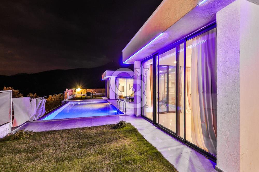 CB GİZ'DEN KAŞ ÜZÜMLÜ'DE SATILIK 3 ADET VİLLA