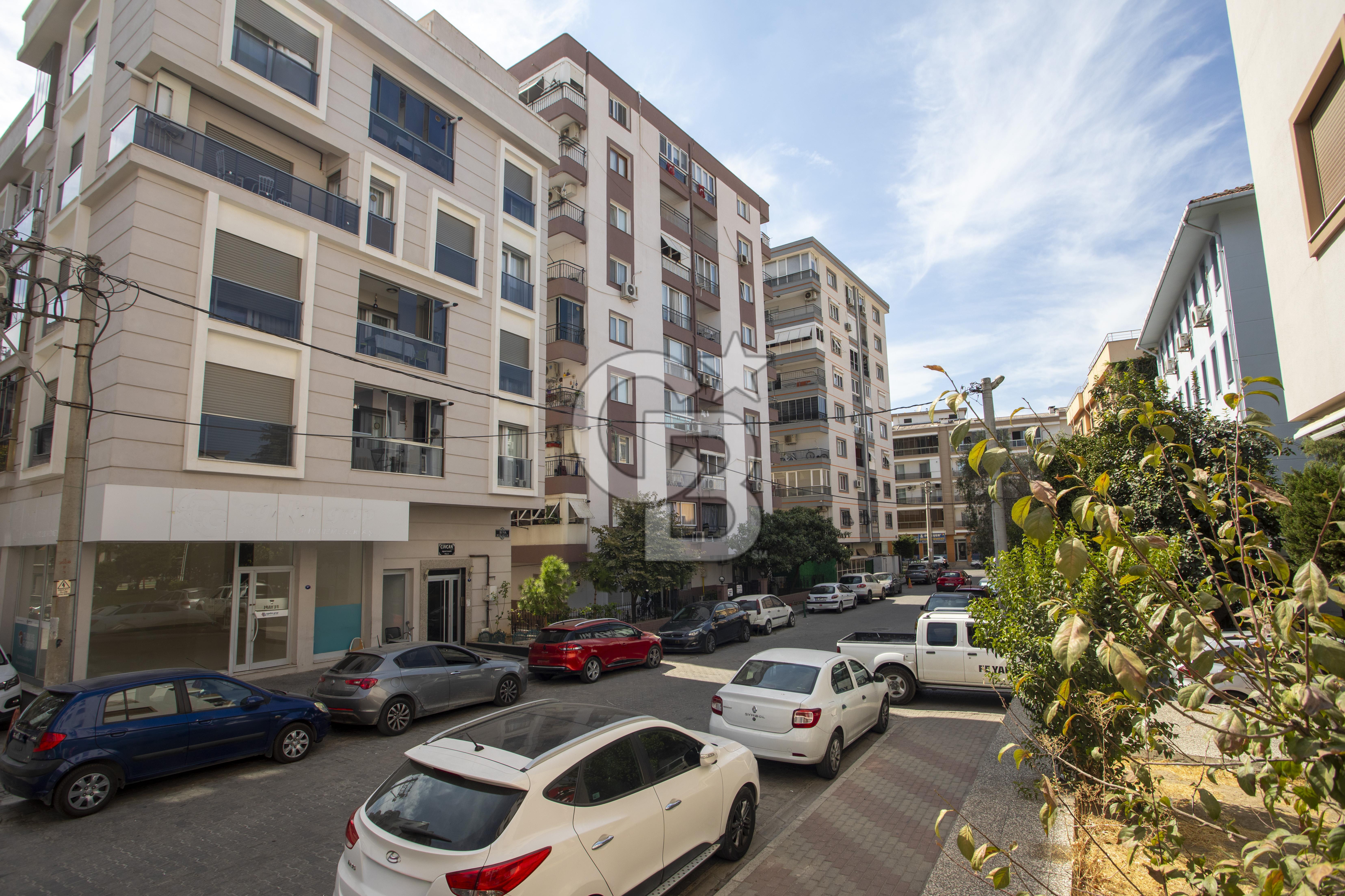 Karşıyaka Dedebaşı Mh.Ordu Bulvarı Üzeri 3+1 Arakat Satılık Daire