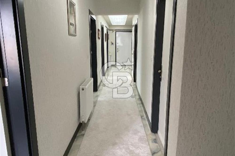Pursaklar Zeytindalı Sitesi’nde Panoramik Şehir Manzaralı, Prestijli ve Lüks Daire