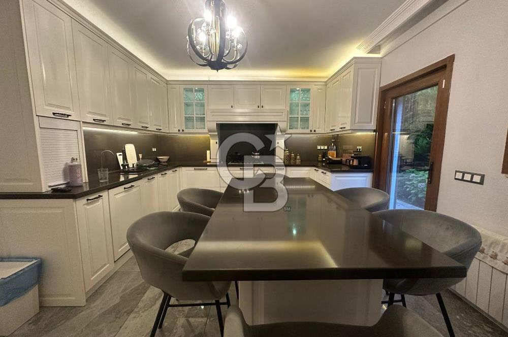 *COLDWELL BANKER*START*MERKEZİ KONUMDA YENİ YAPI HAVUZLU VİLLA