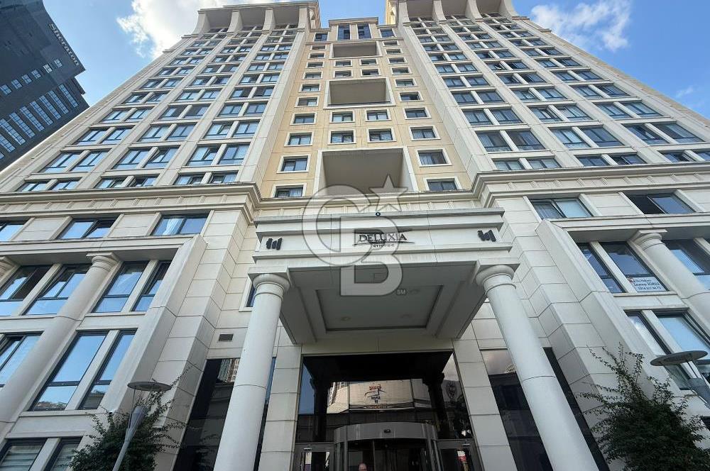 Deluxia Suites'te Havuz Cepheli 1+1 Kiralık
