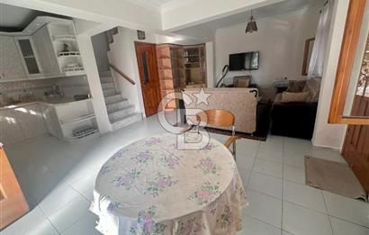 FIRSAT !! İpekkum Plajında 5+1 Tadilatlı Tripleks Bahçeli Villa