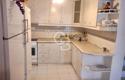 FIRSAT !! İpekkum Plajında 5+1 Tadilatlı Tripleks Bahçeli Villa