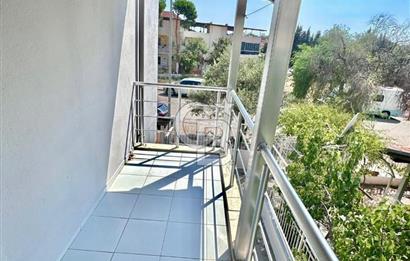 FIRSAT !! İpekkum Plajında 5+1 Tadilatlı Tripleks Bahçeli Villa