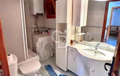 FIRSAT !! İpekkum Plajında 5+1 Tadilatlı Tripleks Bahçeli Villa