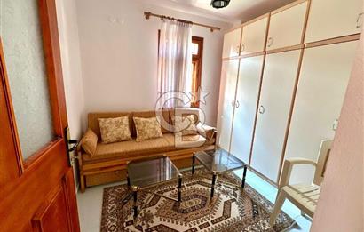 FIRSAT !! İpekkum Plajında 5+1 Tadilatlı Tripleks Bahçeli Villa