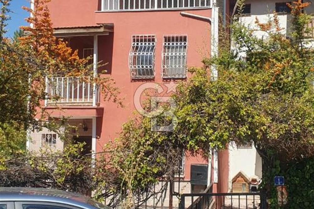 Koru Mahallesinde Huzur Dolu Kiralık 4+2 Geniş Villa 