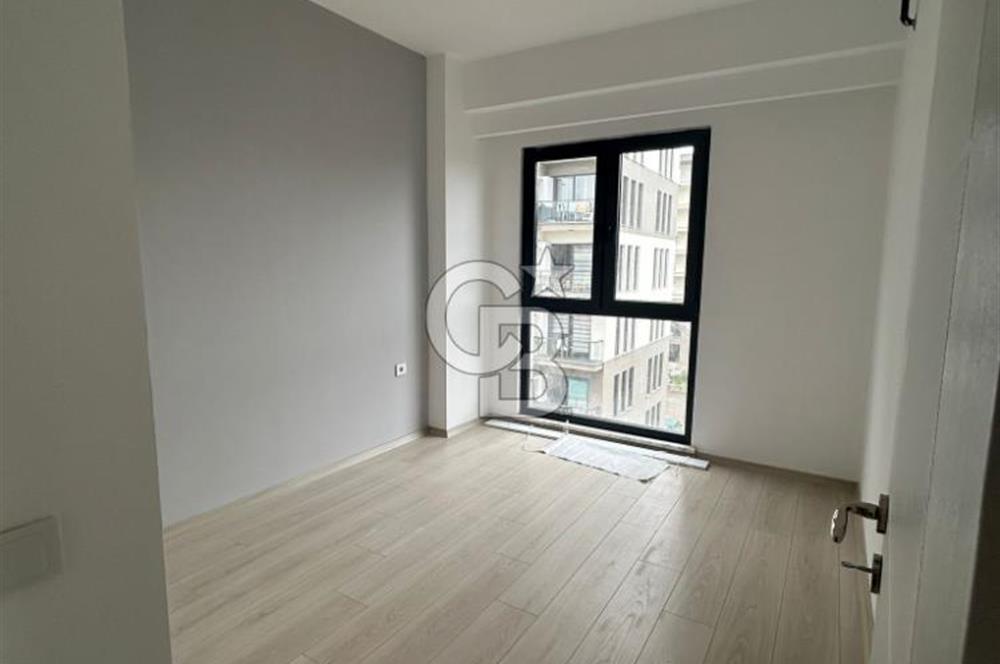 Cumhuriyet mahallesi FH sitesinde 1+1  daire
