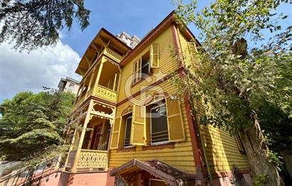 Kadıköy Feneryolu’nda 2. Derece Tescilli Tarihi Ahşap Köşk 