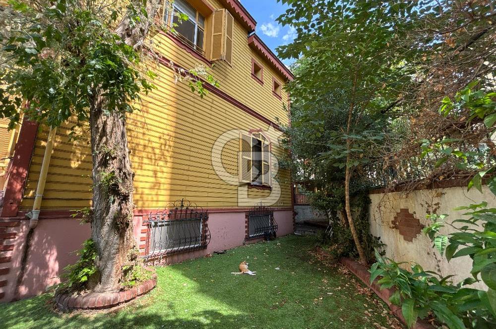 Kadıköy Feneryolu’nda 2. Derece Tescilli Tarihi Ahşap Köşk 