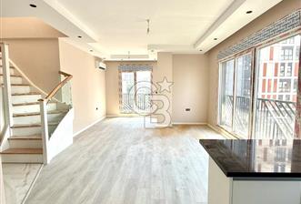 Bostancıda sıfır binada 4+2 satılık dubleks daire.