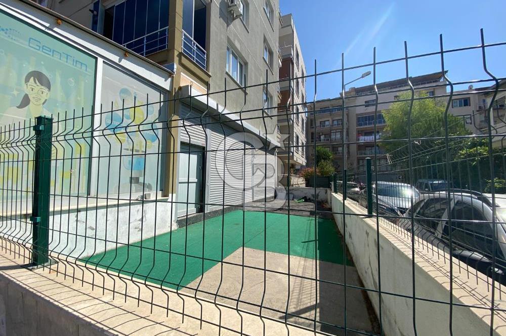 MENEMEN MERKEZDE KİRALIK İKİ CEPHELİ GENİŞ DÜKKAN