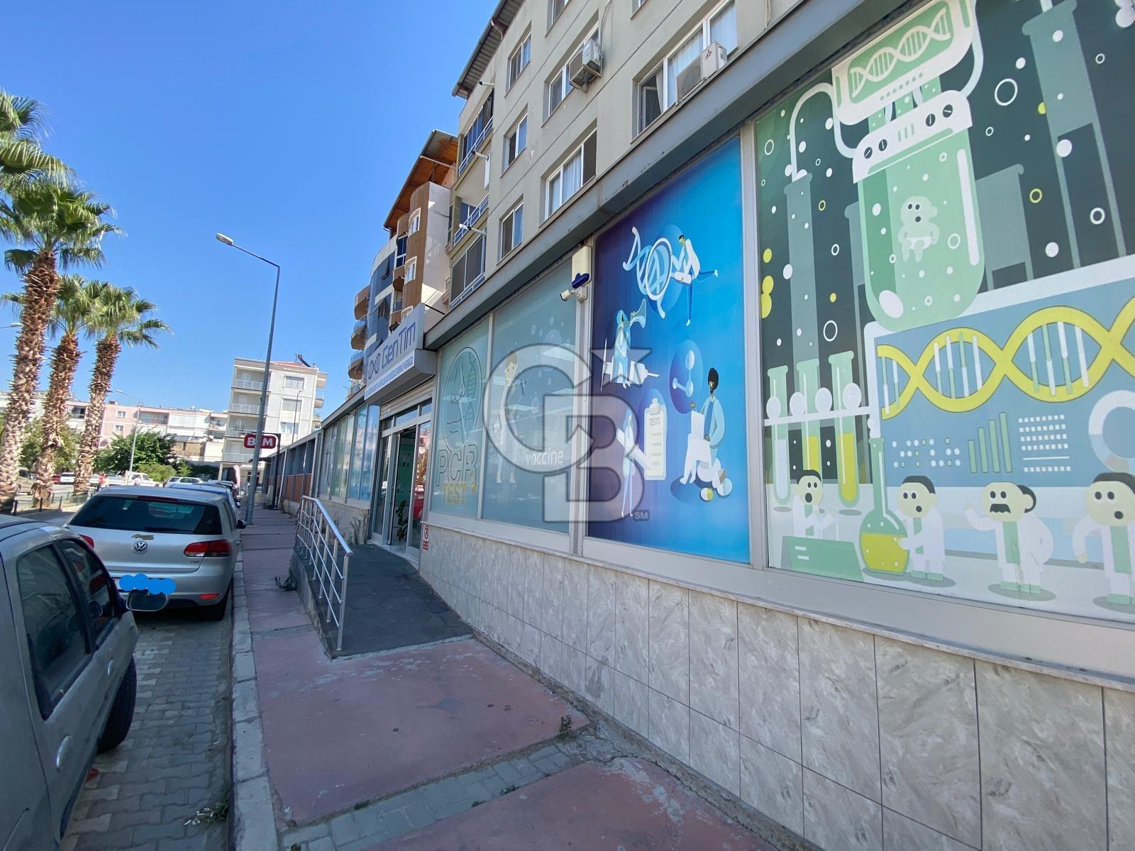 MENEMEN MERKEZDE KİRALIK İKİ CEPHELİ GENİŞ DÜKKAN