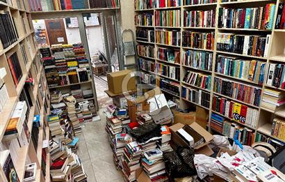BEYOĞLU ASLIHAN PASAJI'NDA, GİRİŞ KAT, SATILIK DÜKKAN