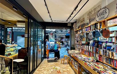 BEYOĞLU ASLIHAN PASAJI'NDA, GİRİŞ KAT, SATILIK DÜKKAN