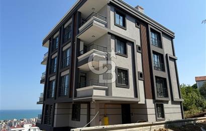 Yenimahalle'de Geniş Kullanım Alanına Sahip Deniz Manzaralı Fırsat 2+1 Daire
