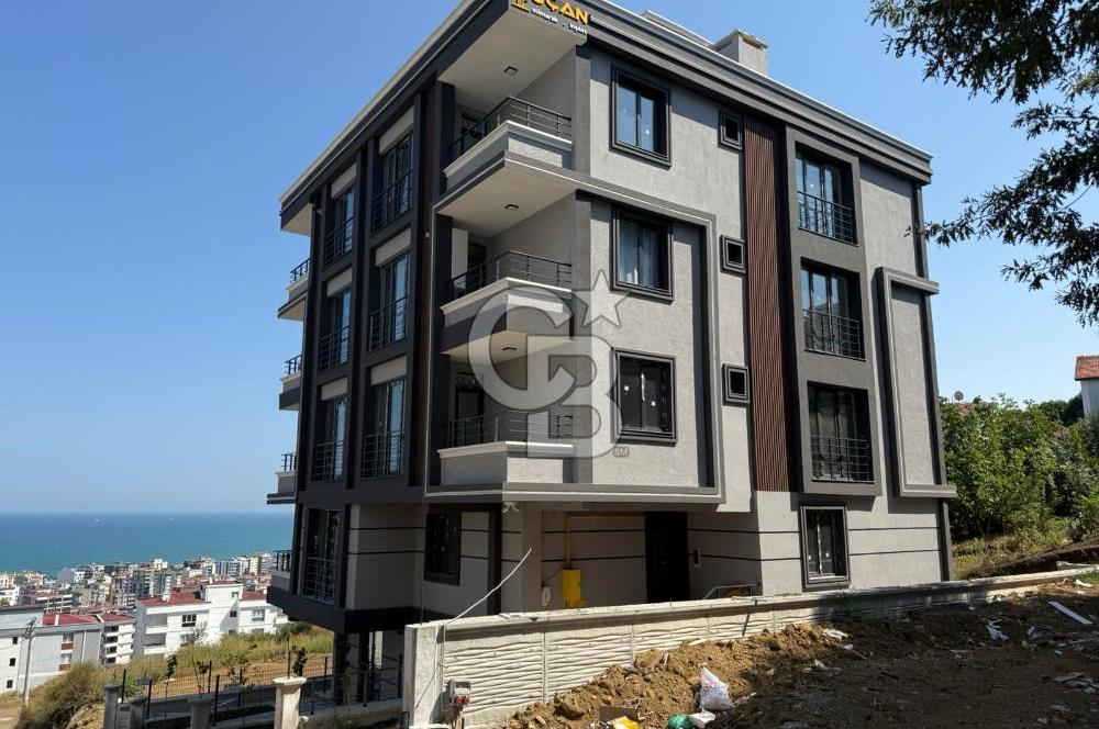 Yenimahalle'de Geniş Kullanım Alanına Sahip Deniz Manzaralı Fırsat 2+1 Daire