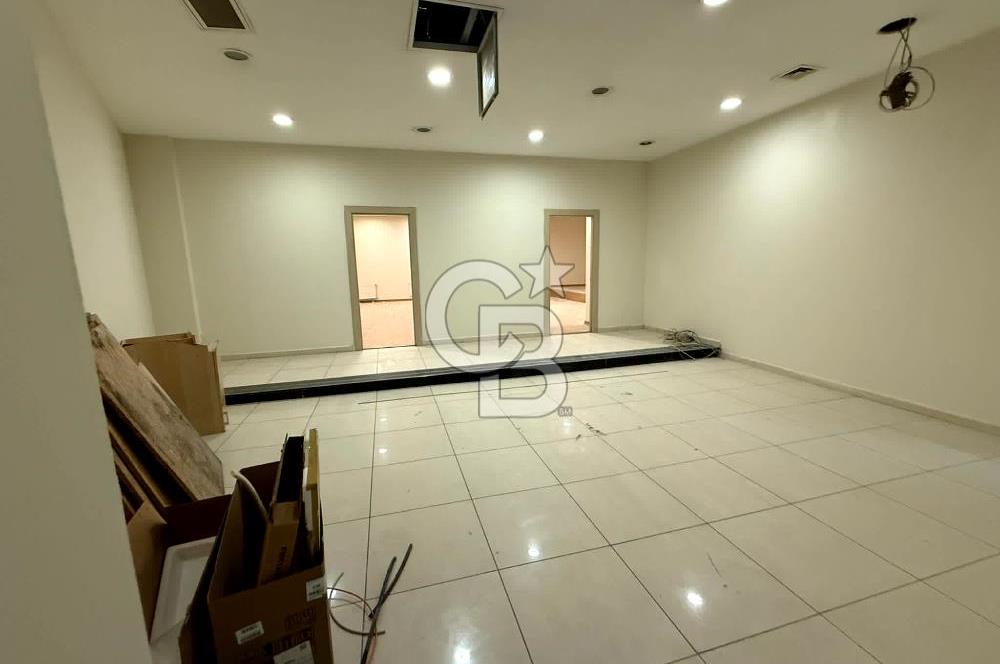 Ataşehir Finans Merkezi'ne Komşu Şerifali'de Kiralık Depolu Dükkan