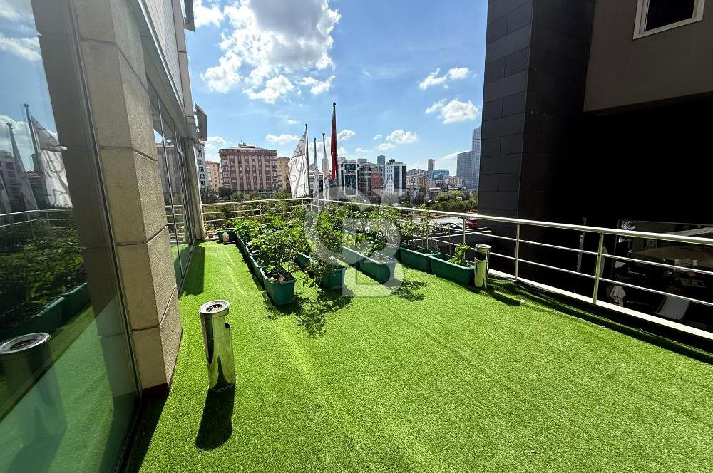 Ataşehir Finans Merkezi'ne Komşu Şerifali'de Kiralık Depolu Dükkan