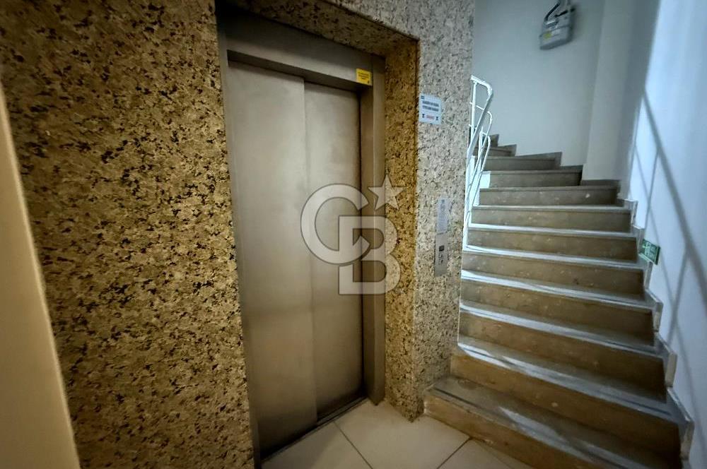Ataşehir Finans Merkezi'ne Komşu Şerifali'de Kiralık Depolu Dükkan