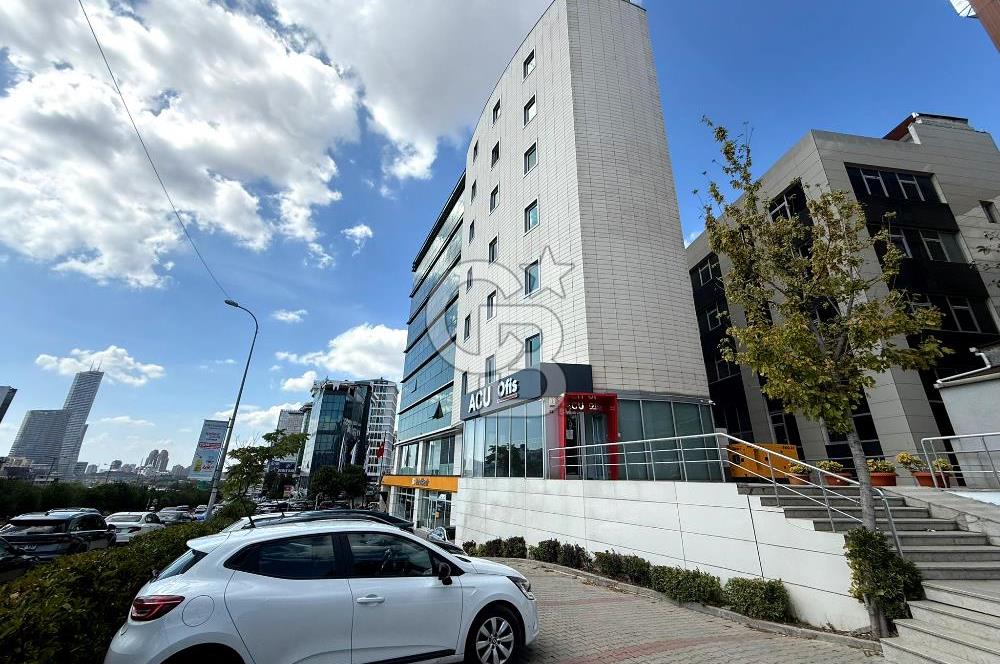 Ataşehir Finans Merkezi'ne Komşu Şerifali'de Kiralık Depolu Dükkan