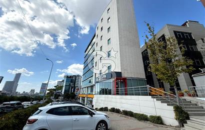Ataşehir Finans Merkezi'ne Komşu Şerifali'de Kiralık Depolu Dükkan