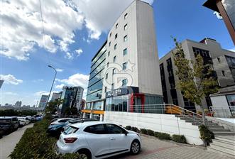 Ataşehir Finans Merkezi'ne Komşu Şerifali'de Kiralık Depolu Dükkan