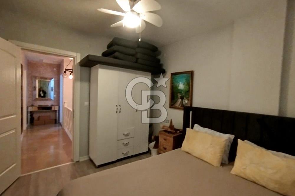 Alaçatı'da Site İçi Satılık Villa