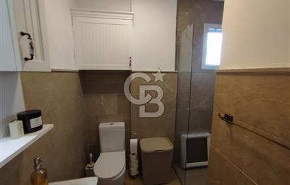 Alaçatı'da Site İçi Satılık Villa