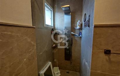 Alaçatı'da Site İçi Satılık Villa