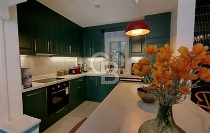 Alaçatı'da Site İçi Satılık Villa