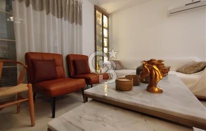 Alaçatı'da Site İçi Satılık Villa