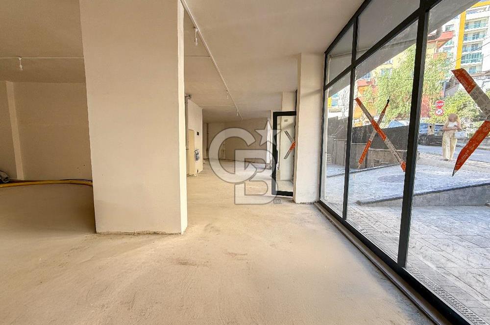 Pendik Esenyalı’da Evora’ya Yakın, Geniş Cepheli Kiralık Dükkan – Birçok İş Koluna Uygun