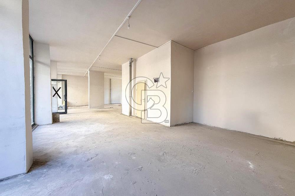 Pendik Esenyalı’da Evora’ya Yakın, Geniş Cepheli Kiralık Dükkan – Birçok İş Koluna Uygun