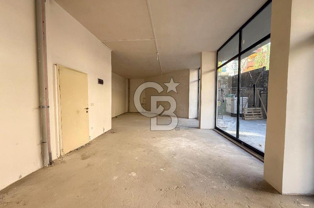 Pendik Esenyalı’da Evora’ya Yakın, Geniş Cepheli Kiralık Dükkan – Birçok İş Koluna Uygun
