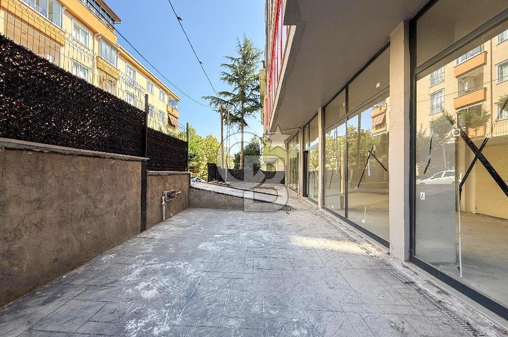 Pendik Esenyalı’da Evora’ya Yakın, Geniş Cepheli Kiralık Dükkan – Birçok İş Koluna Uygun