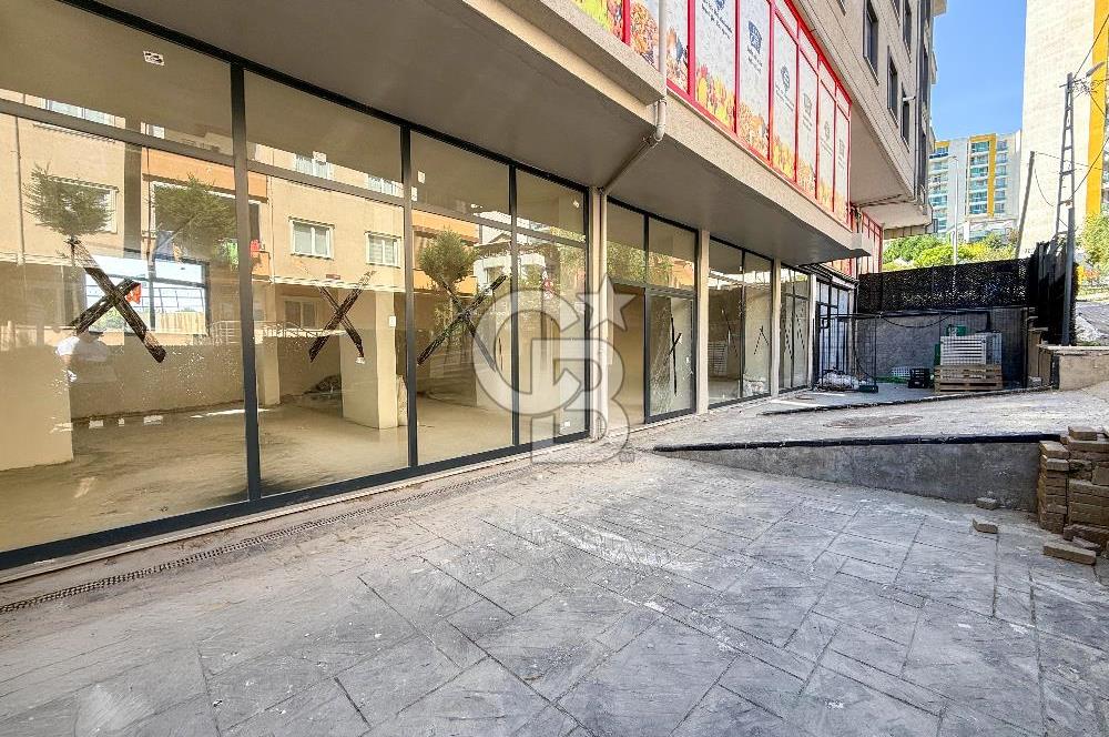 Pendik Esenyalı’da Evora’ya Yakın, Geniş Cepheli Kiralık Dükkan – Birçok İş Koluna Uygun