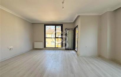 Pendik Esenyalı’da Sıfır Köşe Binada Geniş 3+1 – Çift Banyolu, Balkonlu, Kapalı Otoparklı