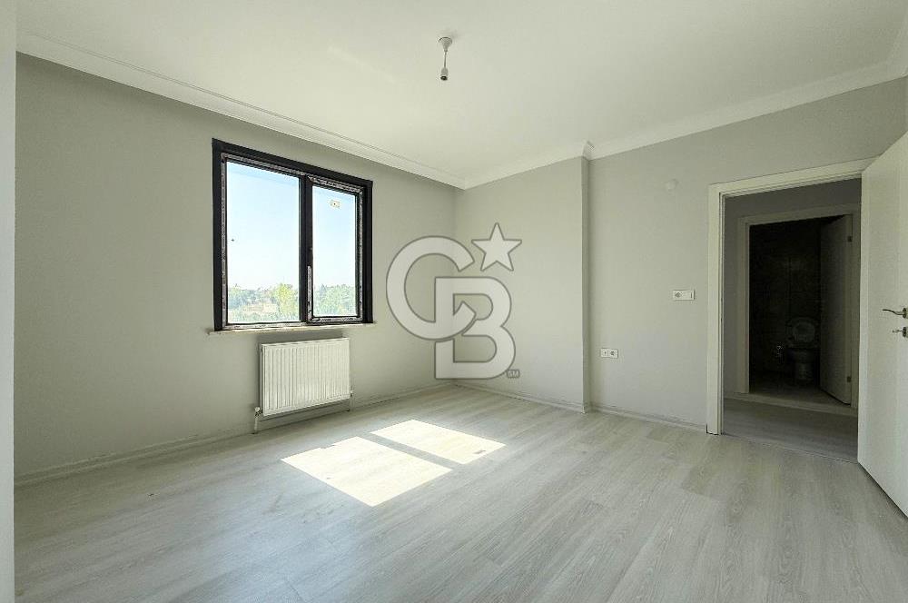 Pendik Esenyalı’da Sıfır Köşe Binada Geniş 3+1 – Çift Banyolu, Balkonlu, Kapalı Otoparklı