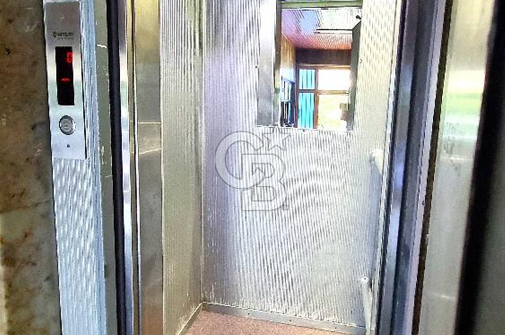 Kadıköy Zühtüpaşa'da Ferah 3+1 Kiralık Daire
