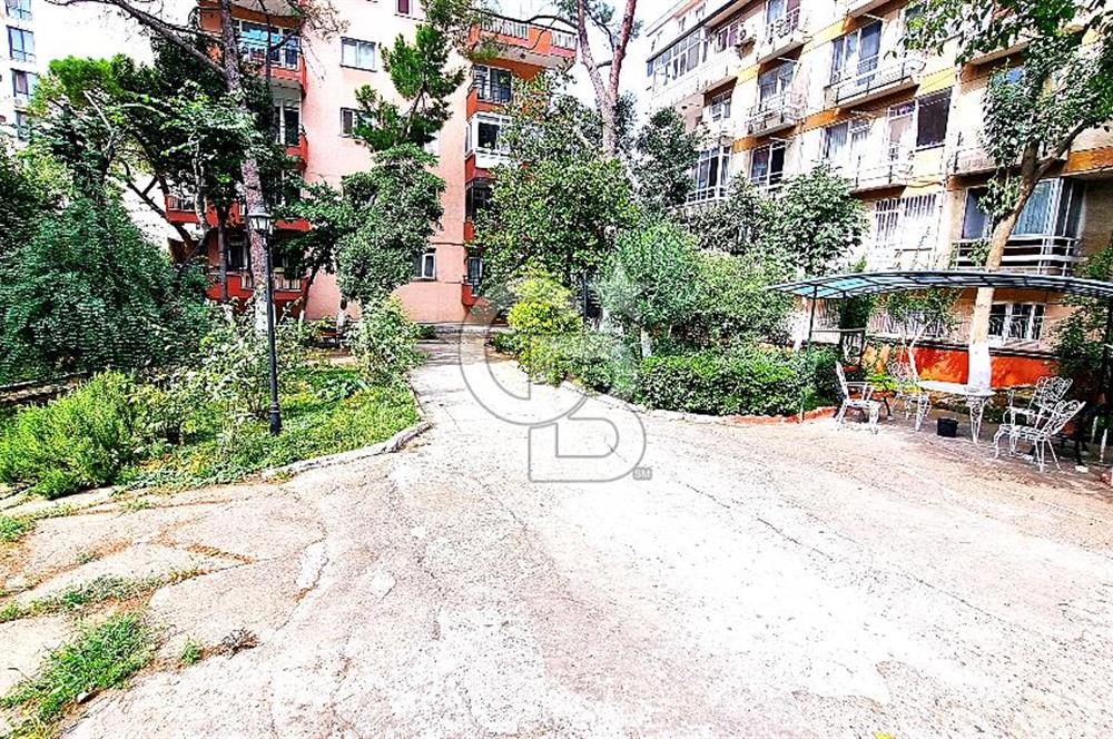 Kadıköy Zühtüpaşa'da Ferah 3+1 Kiralık Daire