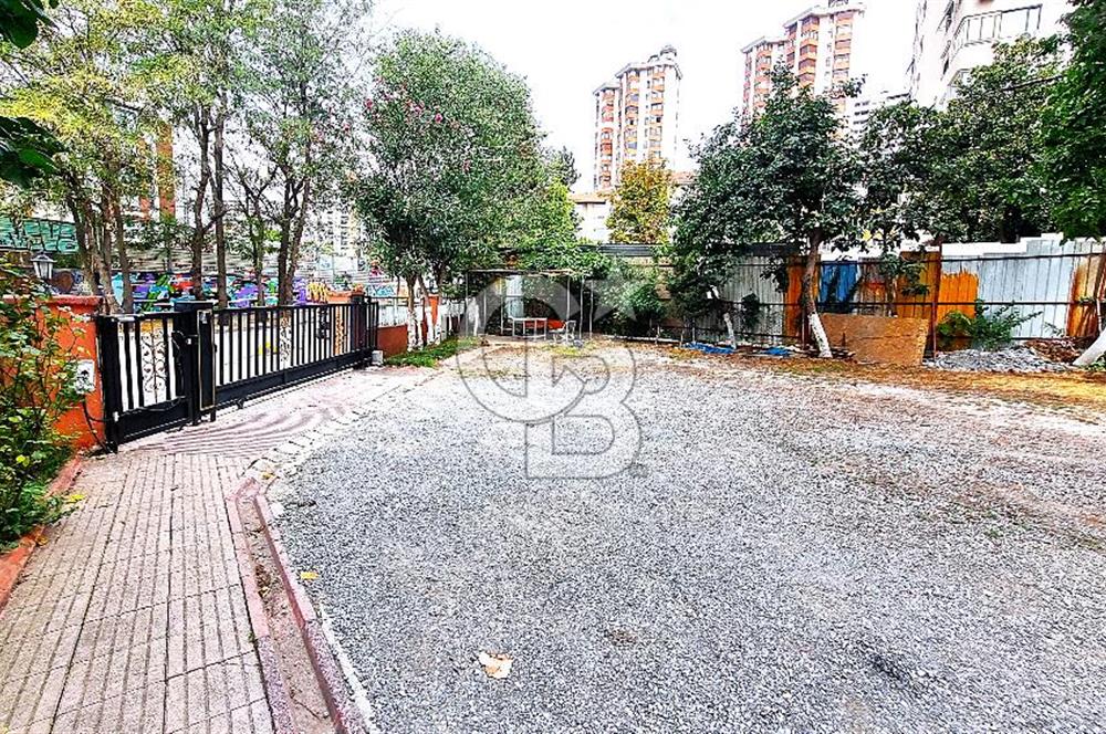 Kadıköy Zühtüpaşa'da Ferah 3+1 Kiralık Daire